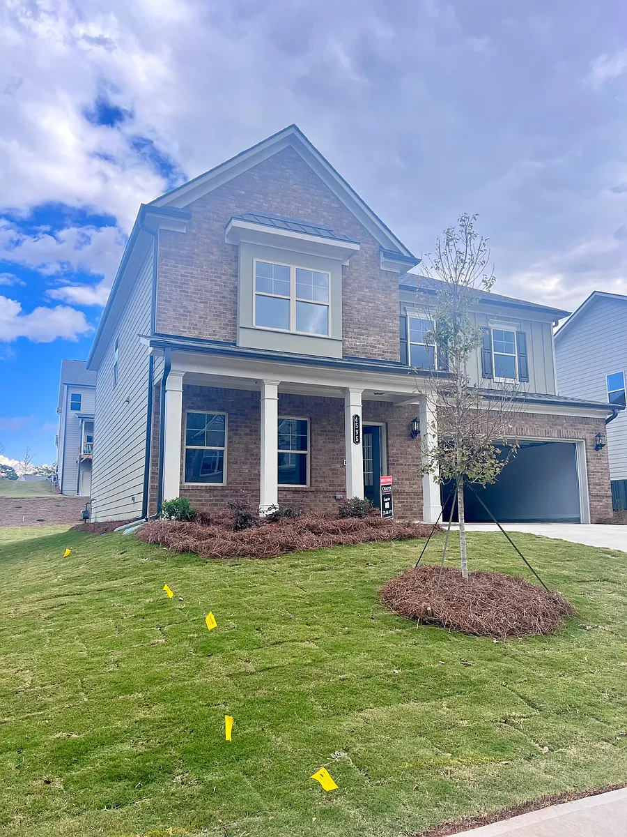 Building Photo - 4595 Silver Oak Dr