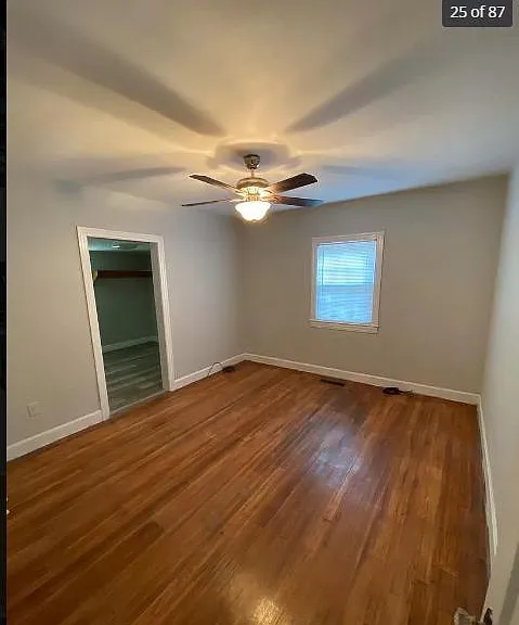 2419 S Greenwood Ave — Photo 16