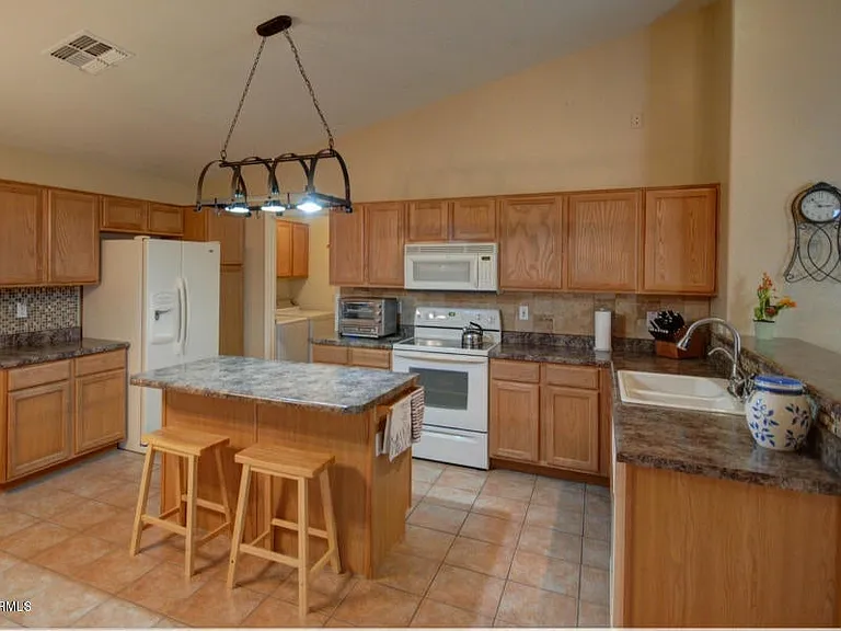 46149 W Guilder Ave — Photo 4