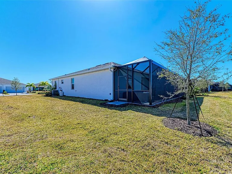 8613 Seasalt Loop — Photo 54