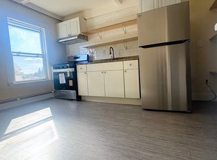 102 Warren St FLOOR 3, Lynn, MA 01905