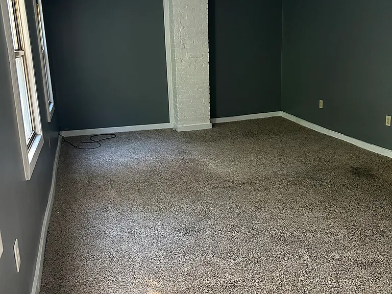 735 Burden Ave #2 — Photo 10