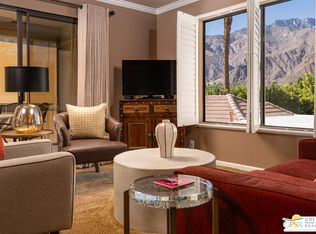 325 E Via Escuela UNIT 324, Palm Springs, CA 92262