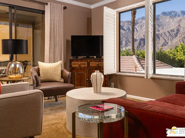 325 E Via Escuela Unit 324, Palm Springs, CA 92262