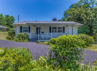 121 Georgia Ave, Oak Ridge, TN 37830