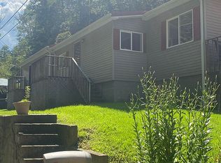 1145 Coburn Holw, Huddy, KY 41535