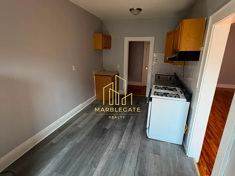 469-470 Elizabeth Ave #6099 — Photo 1