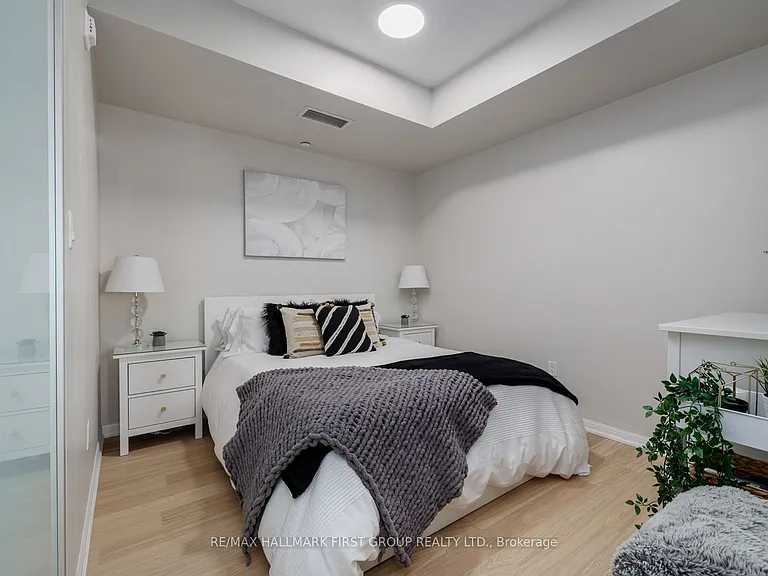 84 Aspen Springs Dr #201 — Photo 21