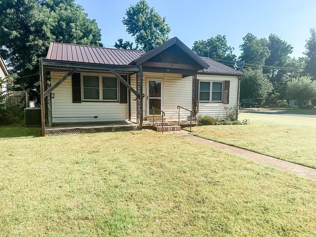 201 W Ave, Anadarko, OK 73005 Zillow