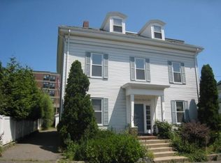 29 Church St, Gloucester, MA 01930