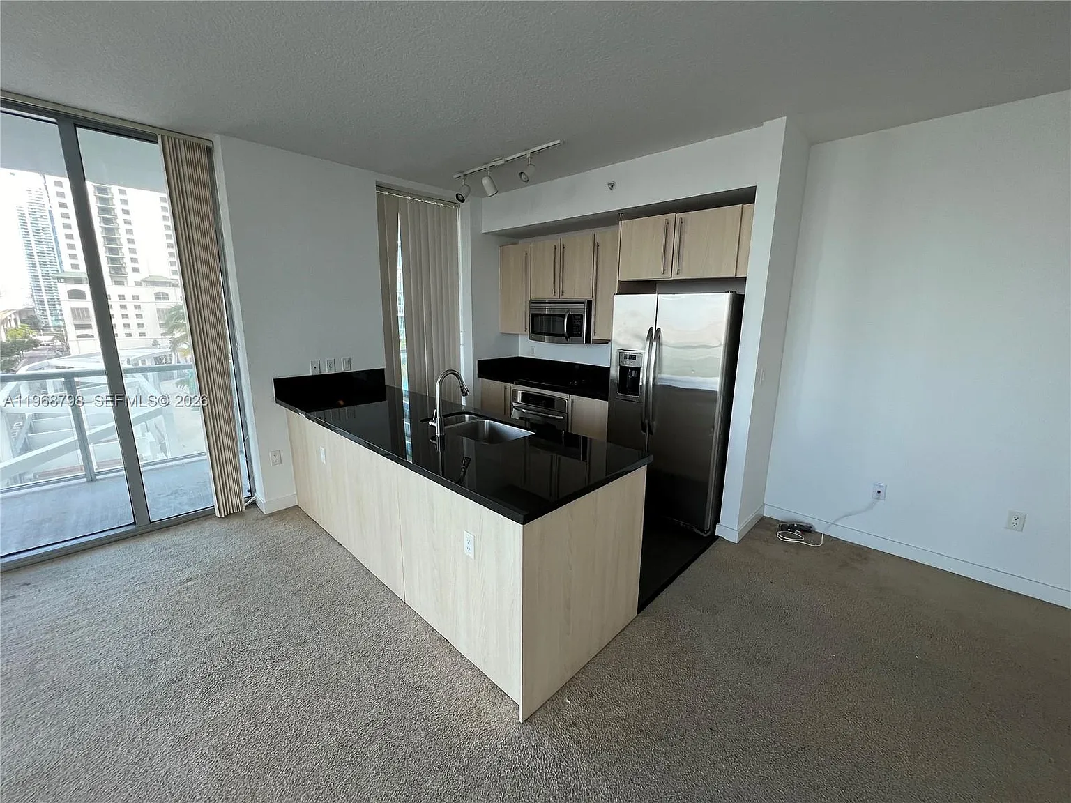 2 bed, 1108 sqft, $3,700 — Photo 4