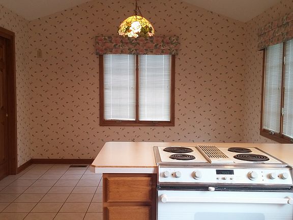 5th image of 2660 Vienna Estates Dr