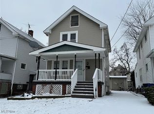 954 Stevenson Rd, Cleveland, OH 44110