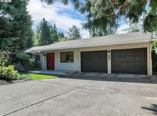 7070 SW Shady Ln, Portland, OR