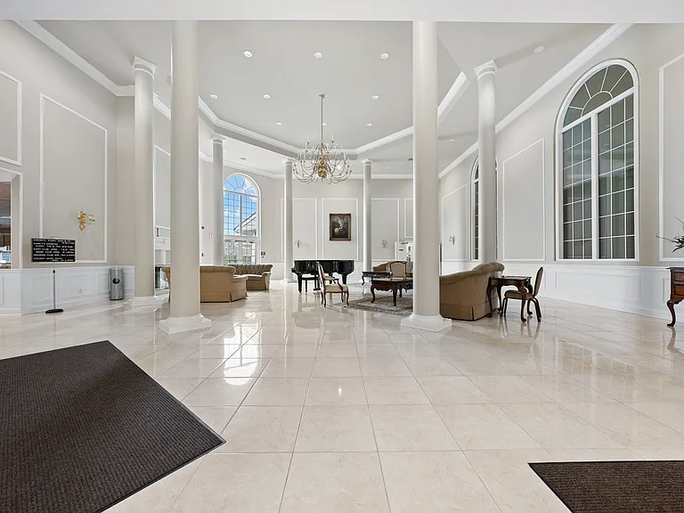 Colony Dr — Photo 26