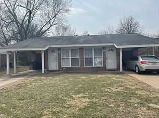 315 Saint Eugene Ln, Florissant, MO