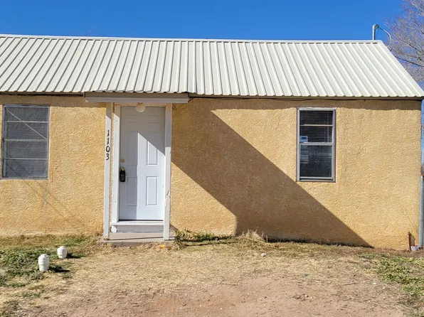 1103 N Boston Ave, Portales, NM 88130
