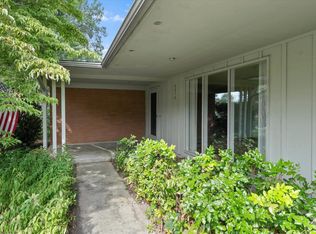 6016 Harrow Dr, South Bend, IN 46614