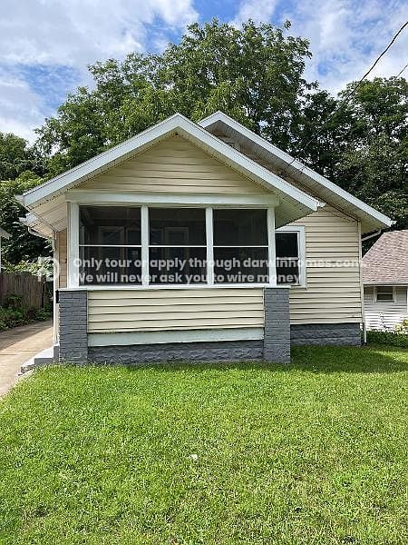 1st image of 720 Sanford Ave