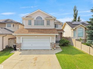614 Layton Ct NW, Edmonton, AB T6R 2S9