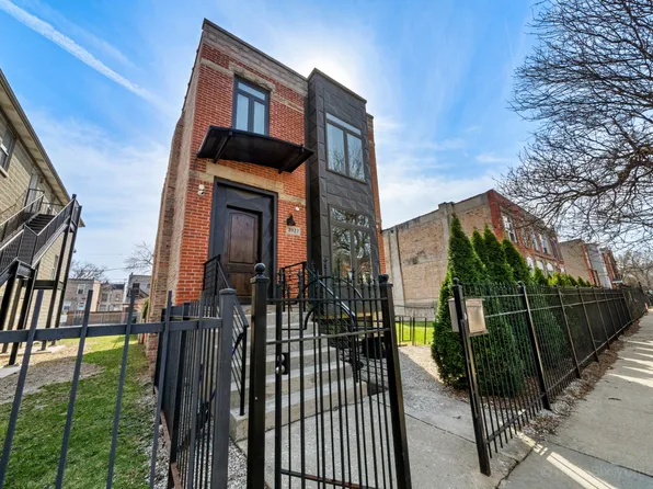 (undisclosed Address), Chicago, IL 60612