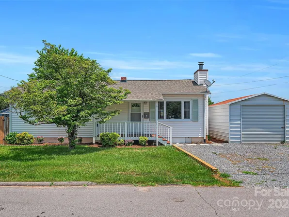 282 Rogers St, Waynesville, NC 28786