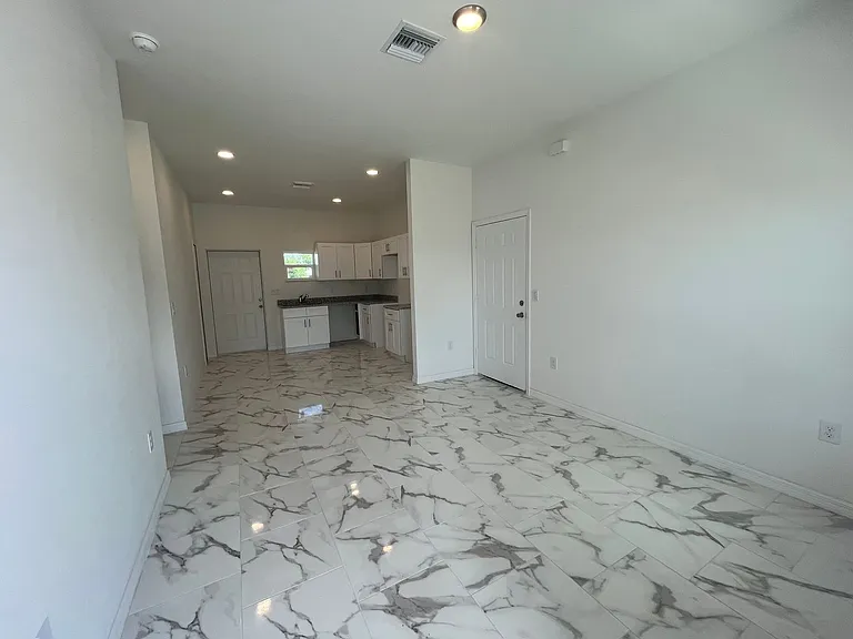 3012 3rd St SW — Photo 4