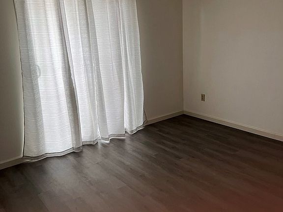 2nd image of 2109 Manzanita Way #A