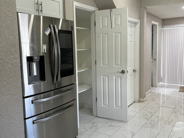 407 S Nebraska St — Photo 10
