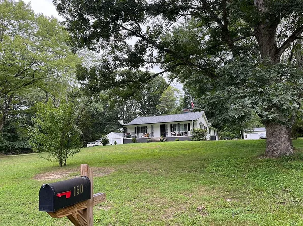 150 Blueberry Ln, Louisa, VA 23093