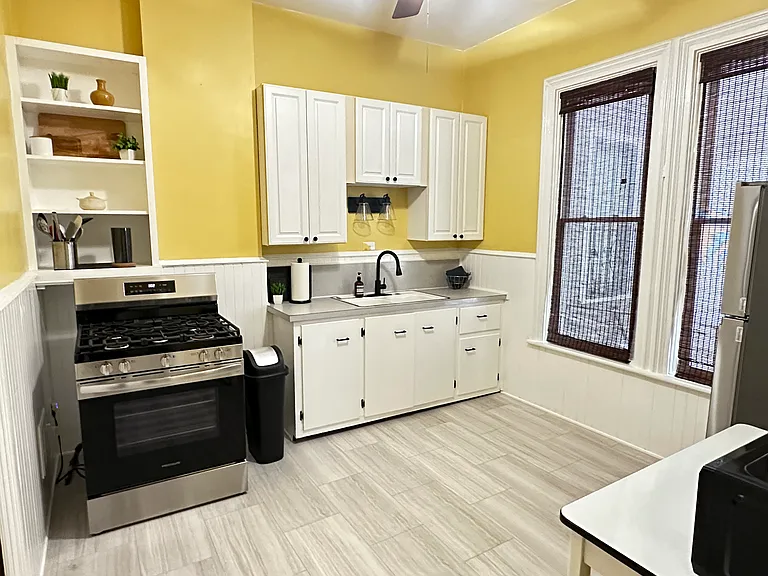 351 Ashland Ave #1 — Photo 10