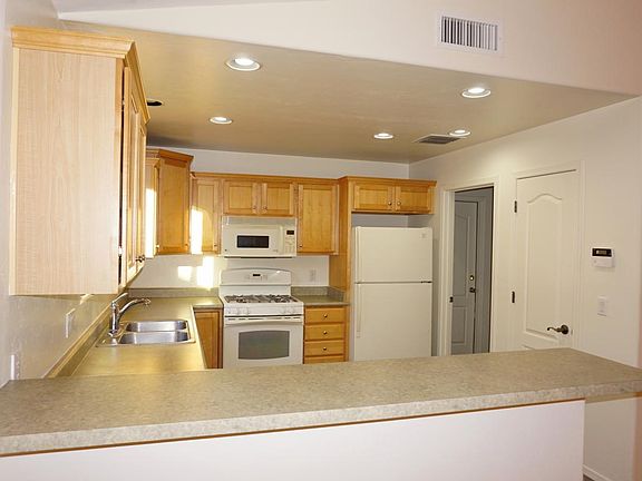 3rd image of 7534 S Hinds Willow Way