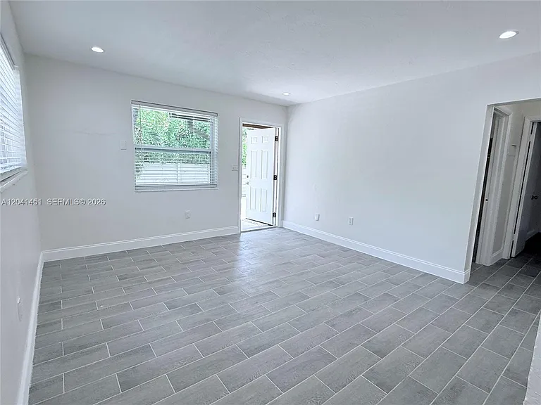 2470 NE 182nd Ter #1 — Photo 12