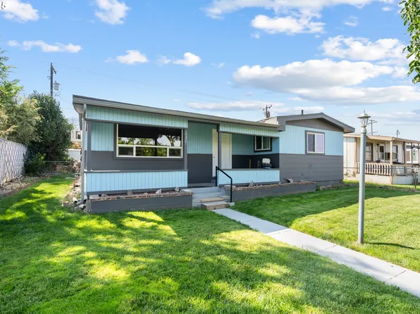 620 7th St, Umatilla, OR 97882