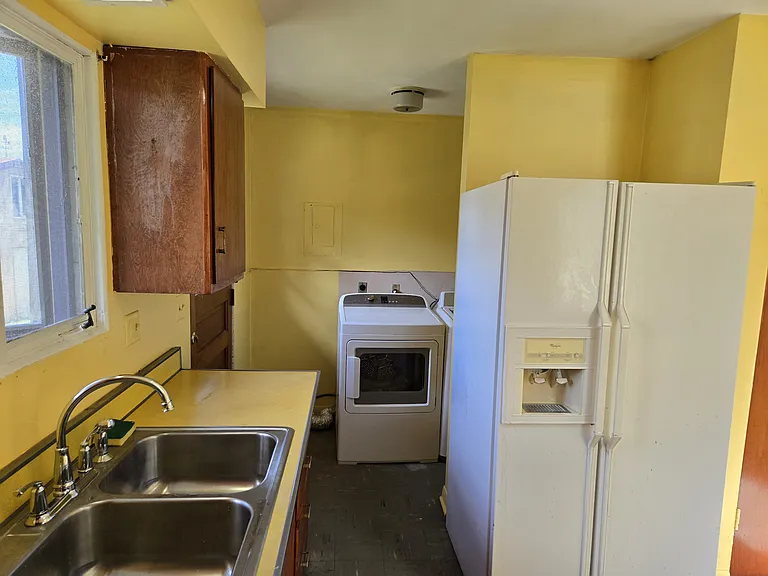 1117 S Saxby Ave — Photo 19