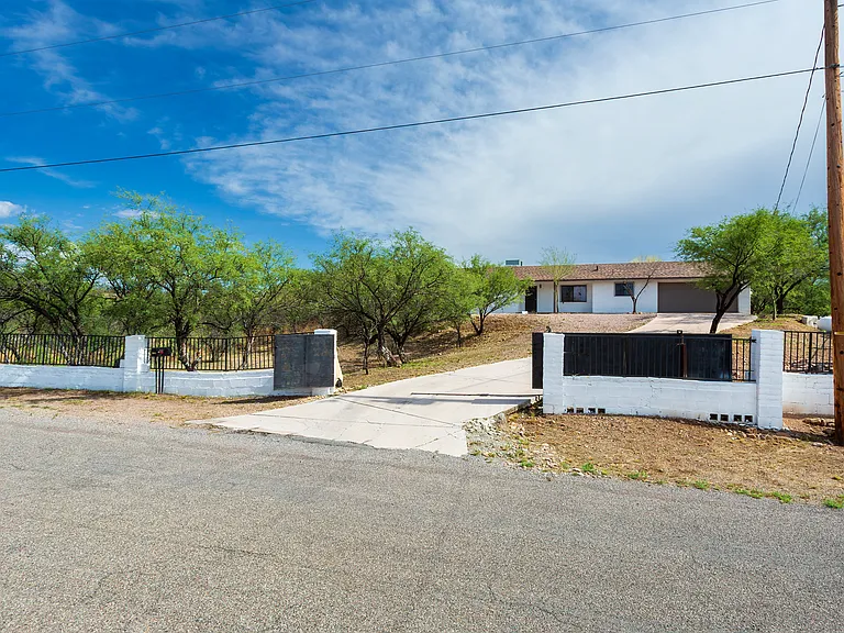 1081 Paseo Freno — Photo 46
