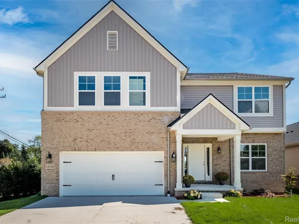 24180 Liberty Hill Dr, Farmington, MI 48336
