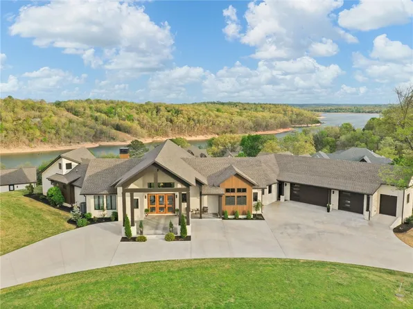 15456 & 15458 Brightwater Xing, Rogers, AR 72756