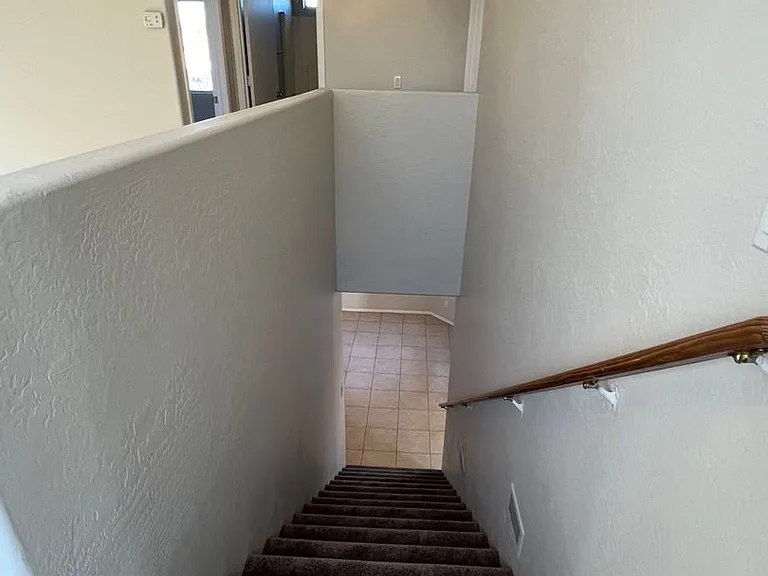 12410 W Pershing St — Photo 13