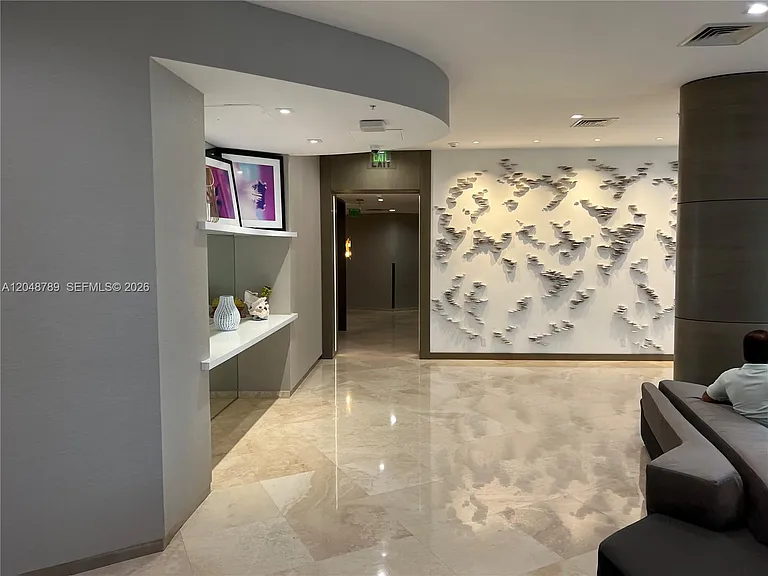10275 Collins Ave #112 — Photo 12