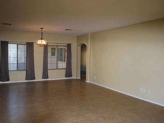 4th image of 16037 W Custer Ln