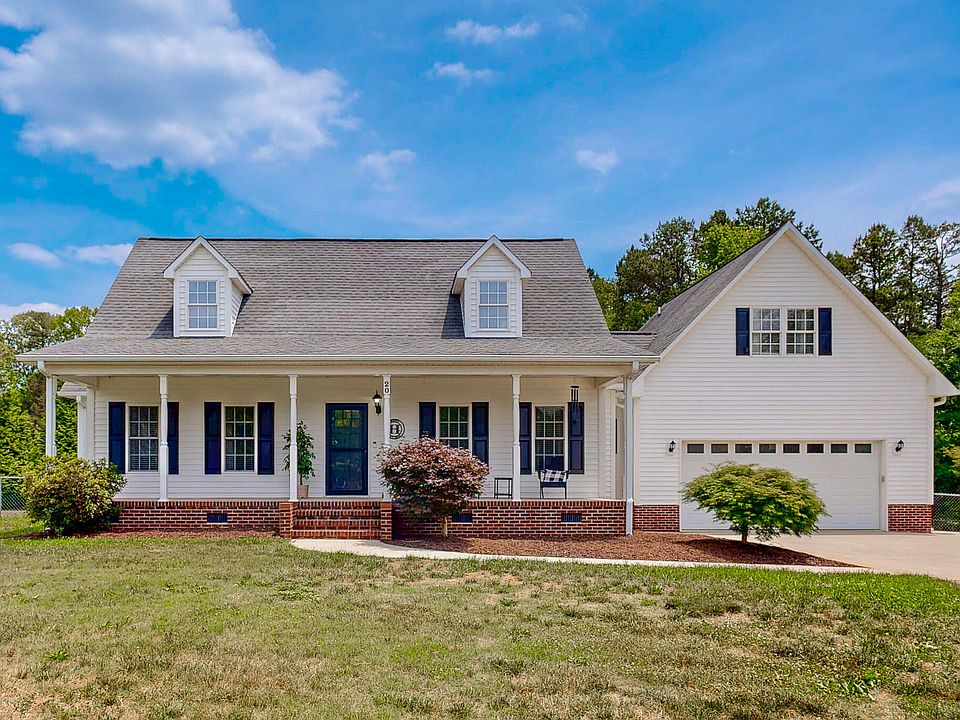 1st image of 20 Country Brooke Ln