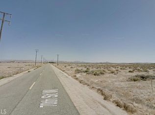 7000 70th St W #B14-LOT 10, Lancaster, CA 93536