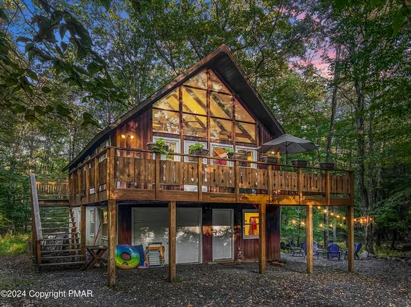 113 Aaron Dr, Pocono Lake, PA 18347