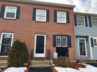 134 Fox Hollow Dr, Hudson, NH 03051