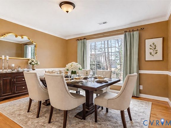 3rd image of 4515 Foxwood Rd