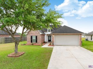 3833 Plantation Ridge Dr, Addis, LA 70710
