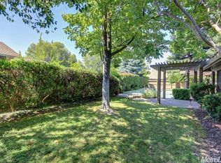 1900 Hallidee Way, Gold River, CA 95670