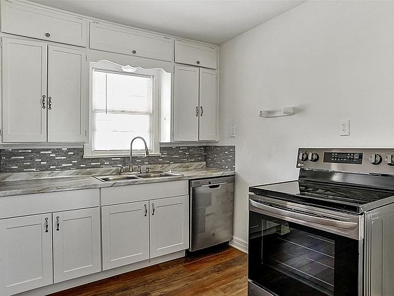 5th image of 506 W Bullock St