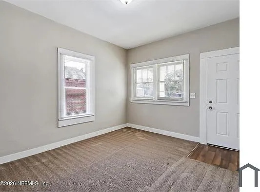 1519 W 6th St — Photo 15